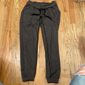 Lululemon joggers